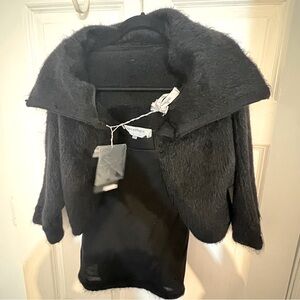 Black MaxMara 2 piece Cropped Fur Jacket with shirt. Never use. Brand new.